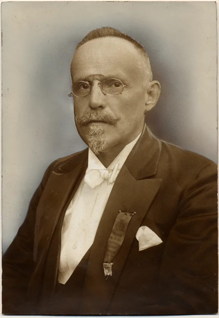 Historisches Porträt von Albert Krautzberger